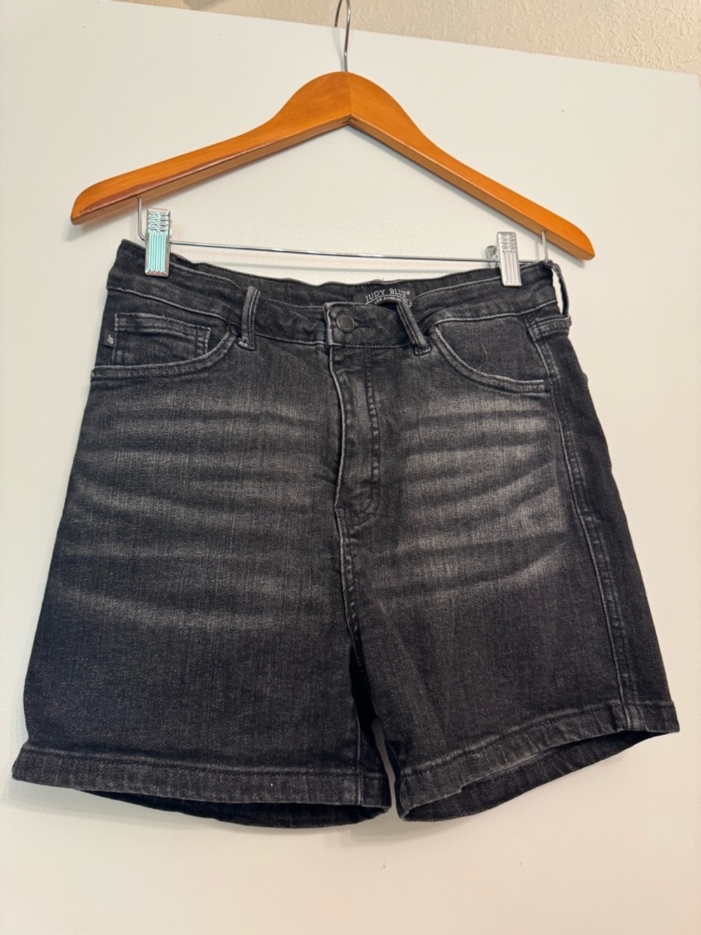Judy Blue High-Rise Black Denim Shorts Size Large